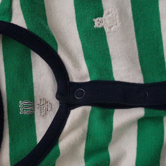 Baby Gap Onesies Bundle - Picture 2 of 2